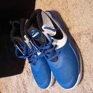 Basketball  Nike sz 6Y UK 5.5 Blue black white